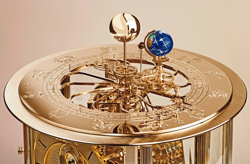 ساعة هيرمل تيلوريوم 1 الفلكية ذات القاعدة الخضراء المصقولة