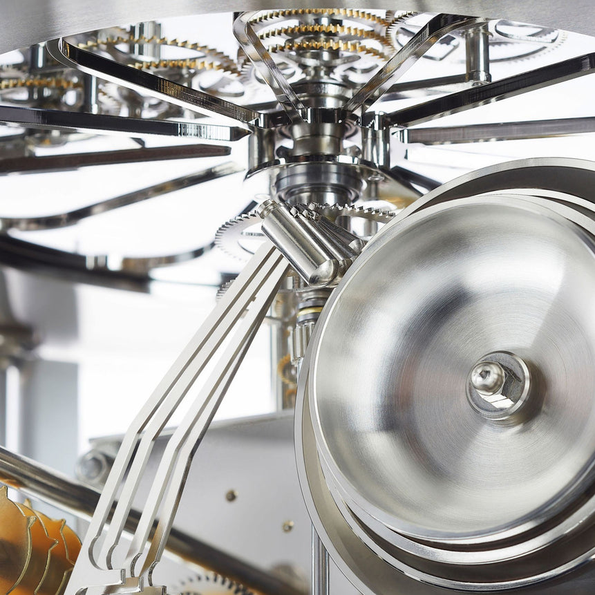 ساعة هيرمل تيلوريوم 11 الفلكية بقاعدة زرقاء