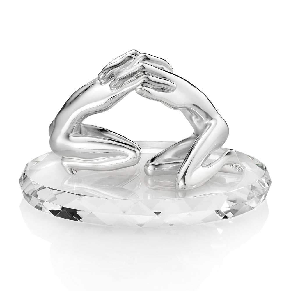 منحوتة تضامن اليد - فضي 14 سم