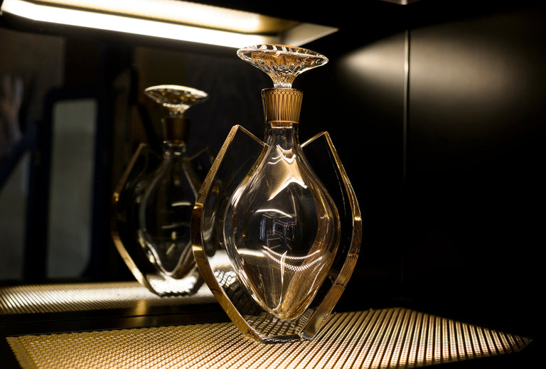 Case with bottle with Gold - LAZADO