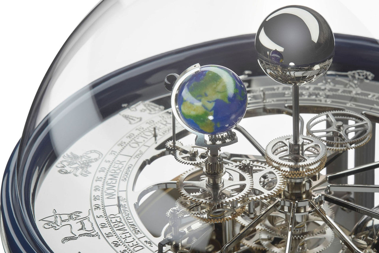 ساعة هيرمل تيلوريوم 11 الفلكية بقاعدة زرقاء