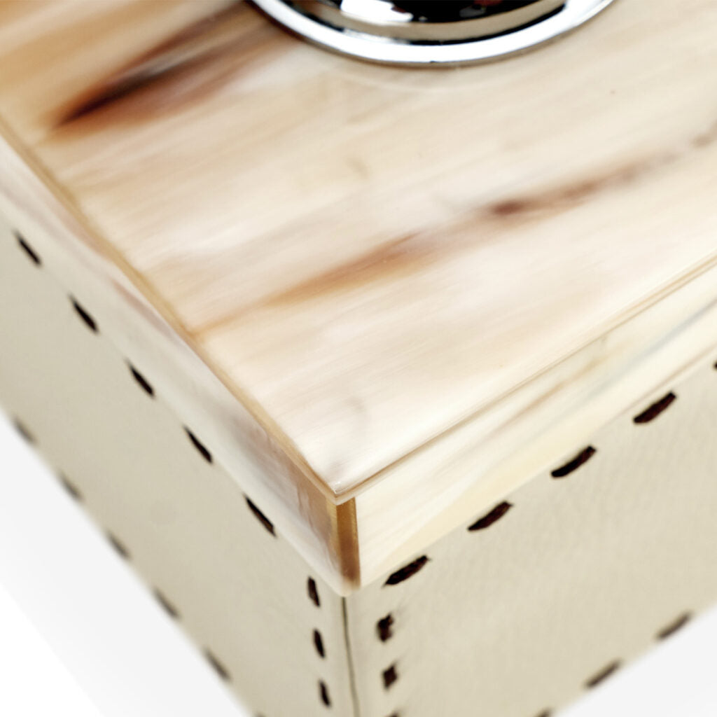 LEANDRO - Lighter in glossy horn, chromed brass and Aida pebbled leather - LAZADO