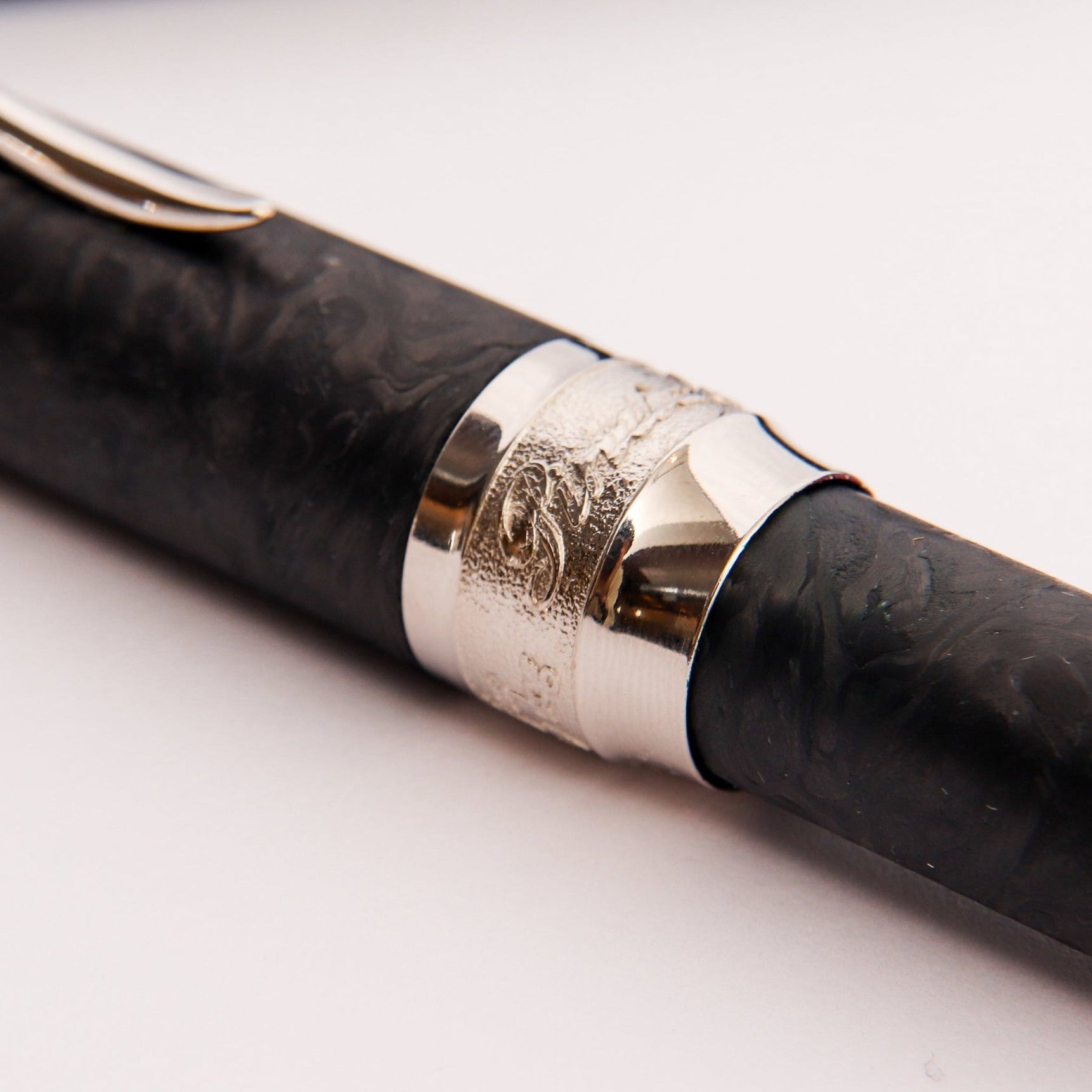 La Grande Bellezza Forged Carbon Fountain Pen - LAZADO