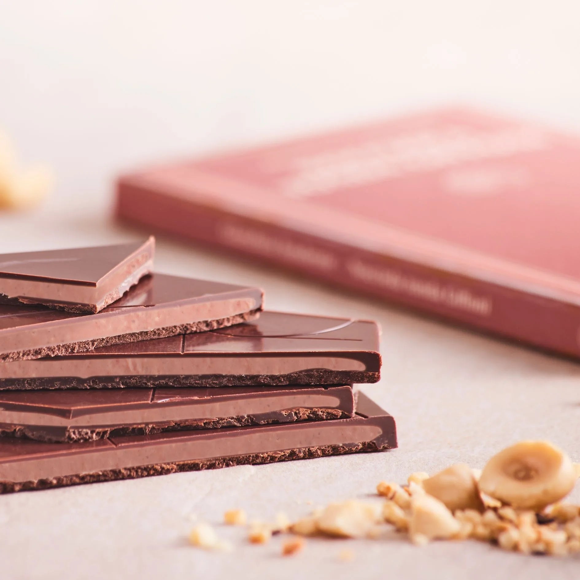 Hazelnut - dark chocolate bar 80g