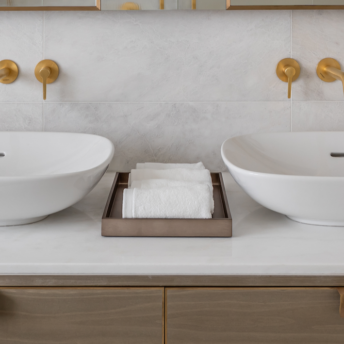 Kensington Luxury Medium Tray – Taupe Silver Leaf