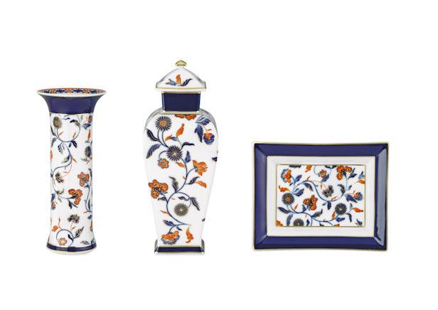 Qing - Charleston Vase by Vista Alegre - Detail View