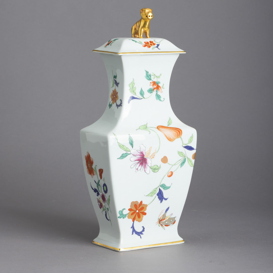 Small Oriental Pot by Vista Alegre - Main View