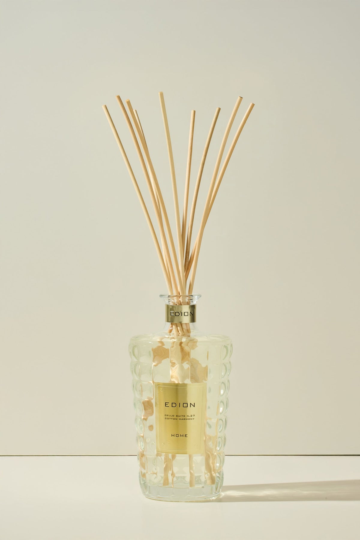 27 COTTON HARMONY DIFFUSER by EDION - Lifestyle View