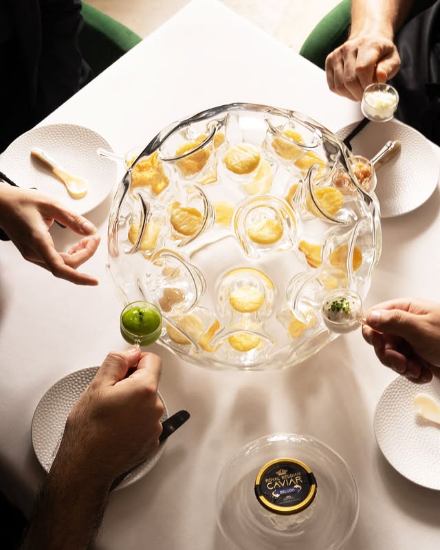 جينارو، طبق تقديم زجاجي كروي الشكل رقم 32