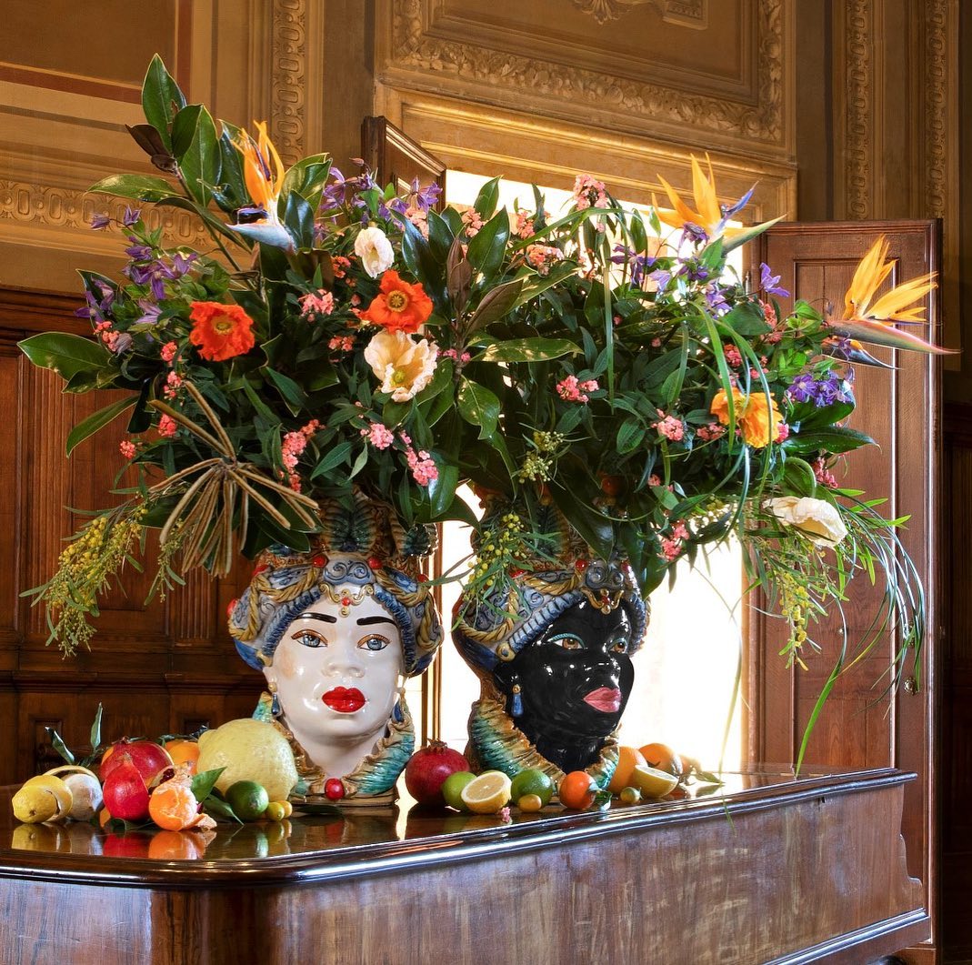 VASE MORO LADY BIG TRAD. by Abhika - Main View