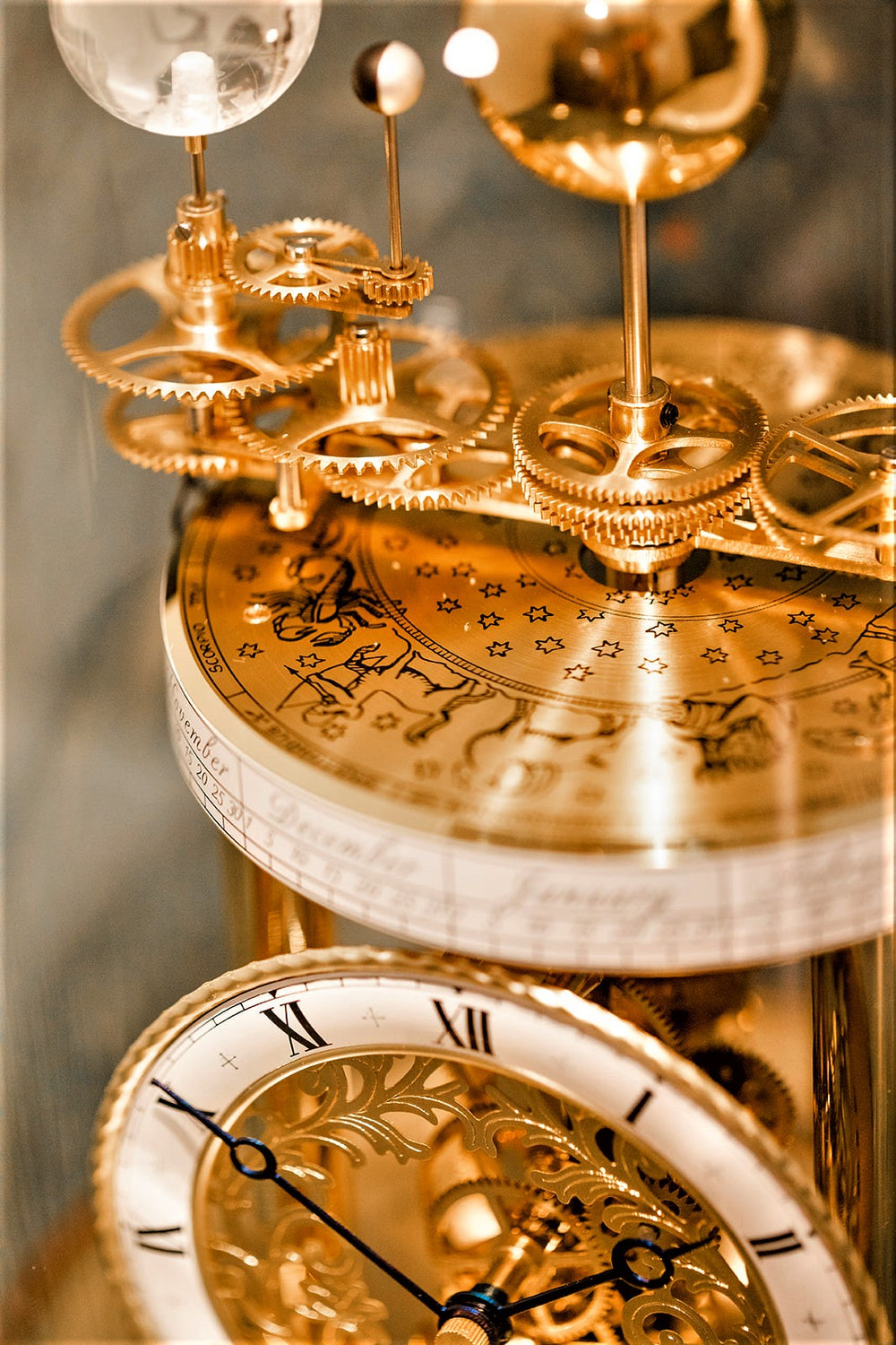 ساعة هيرملي أسترولابيوم من النحاس 