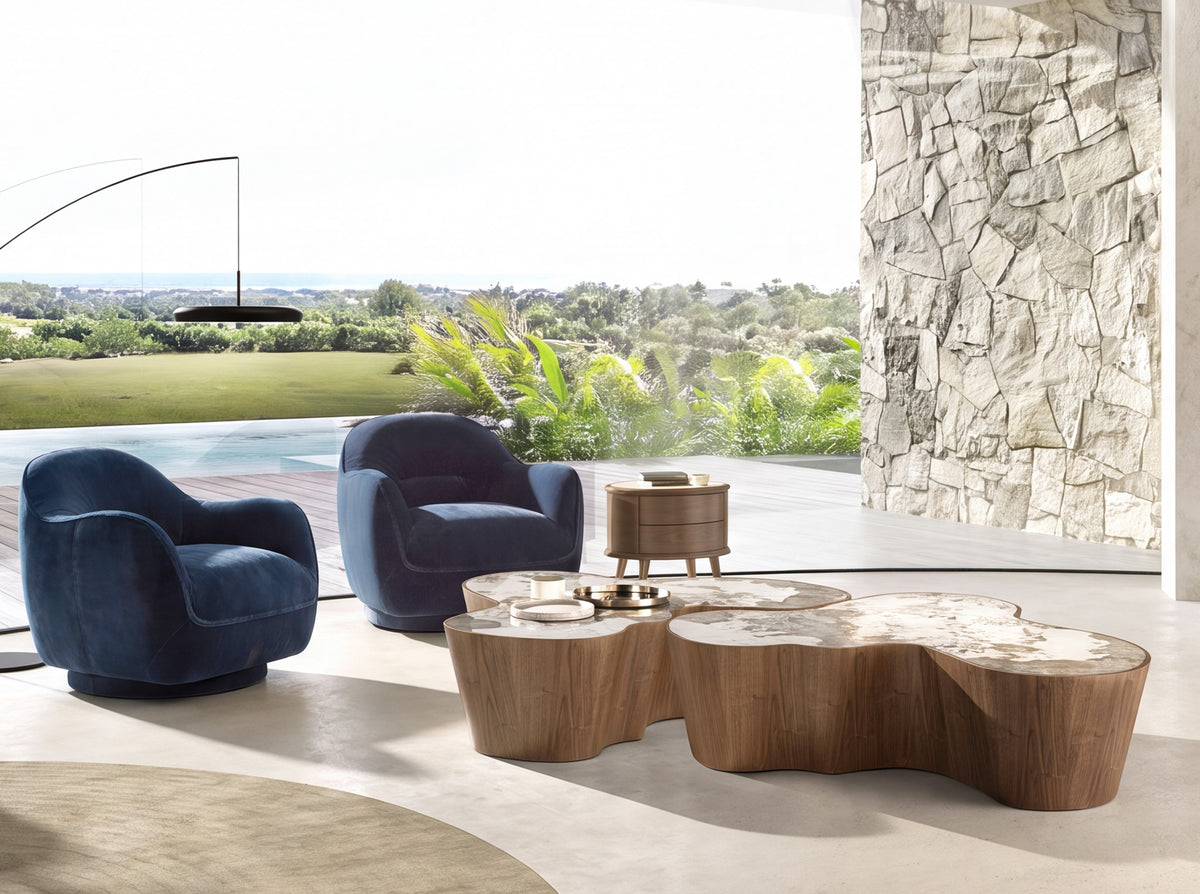 طاولة قهوة بتصميم عضويّ من رخام البورسلان والجوز