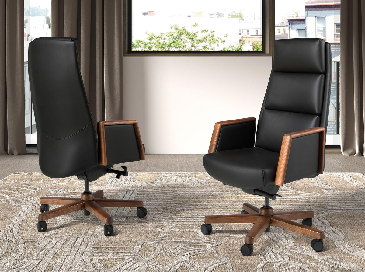 Black leatherette swivel office chair