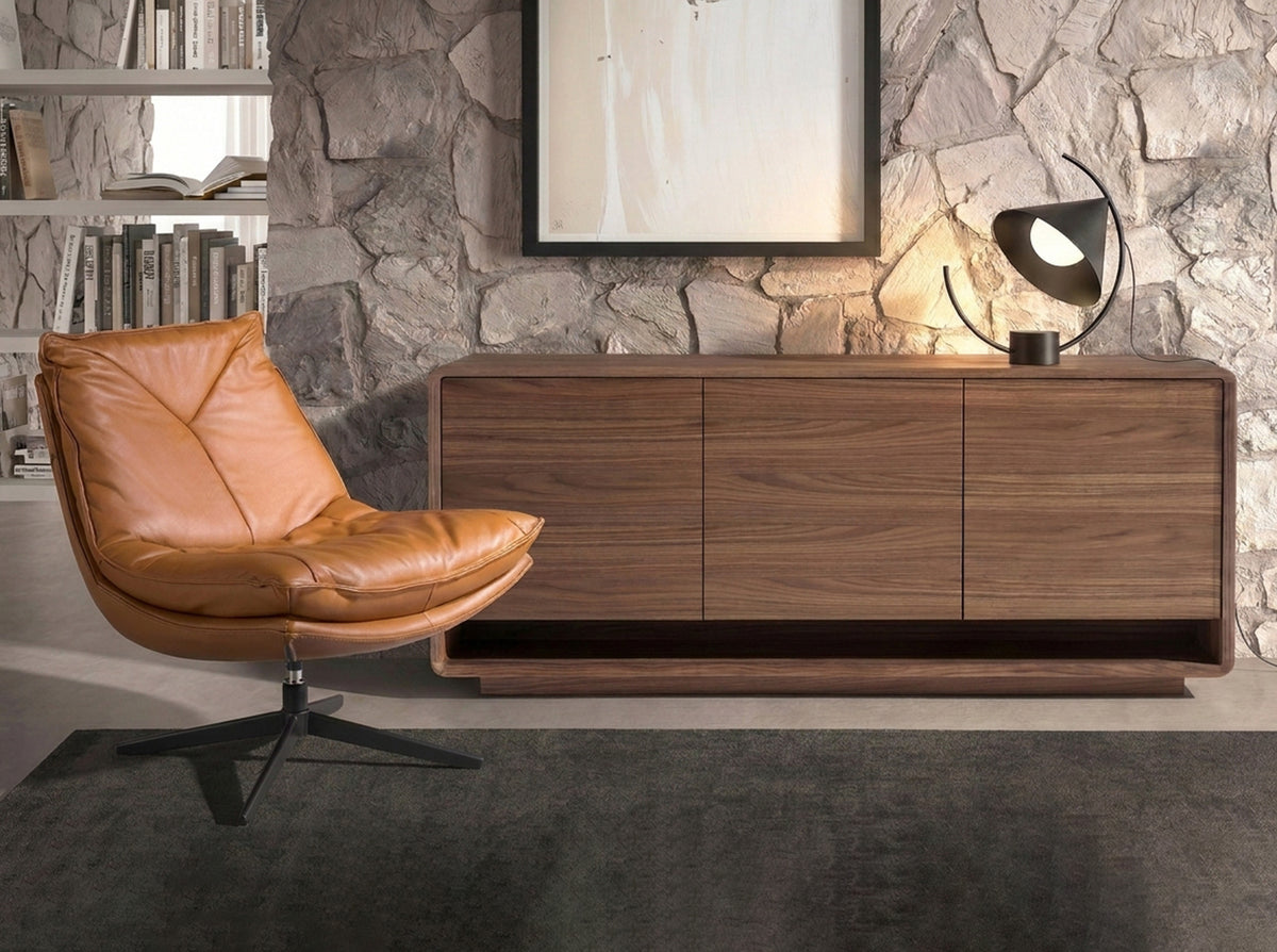 Table lamp in black steel