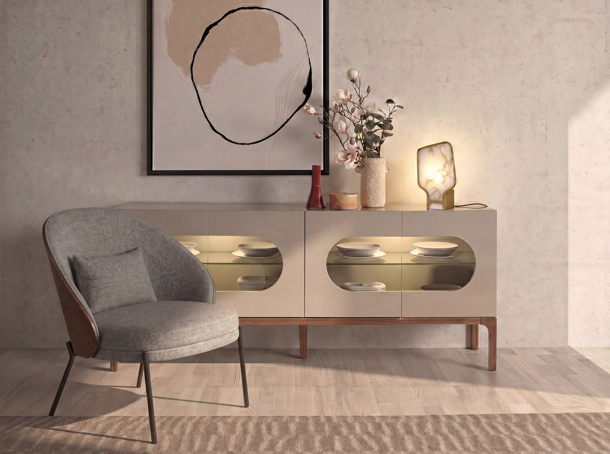 Table lamp in natural Alabaster stone and polished gold steel