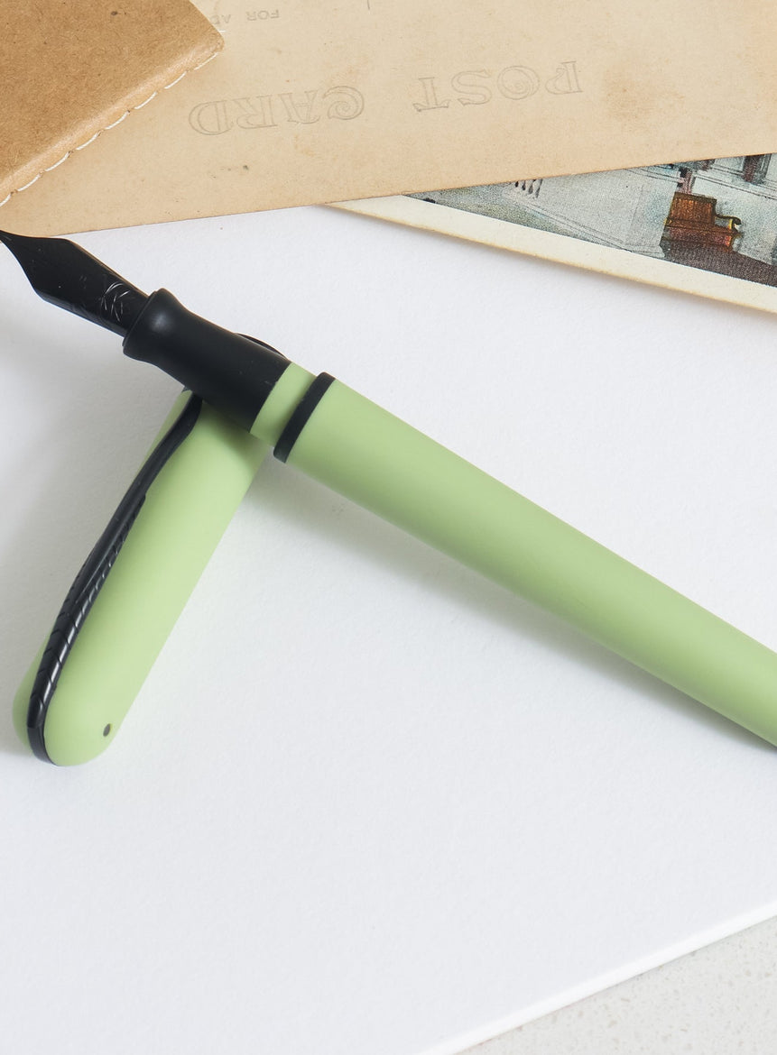 Avatar UR Black Matt Fountain Pen - LAZADO