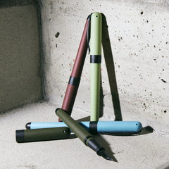 Avatar UR Black Matt Fountain Pen by Pineider - Alternate Angle