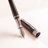 Avatar UR Fountain Pen by Pineider - Detail View