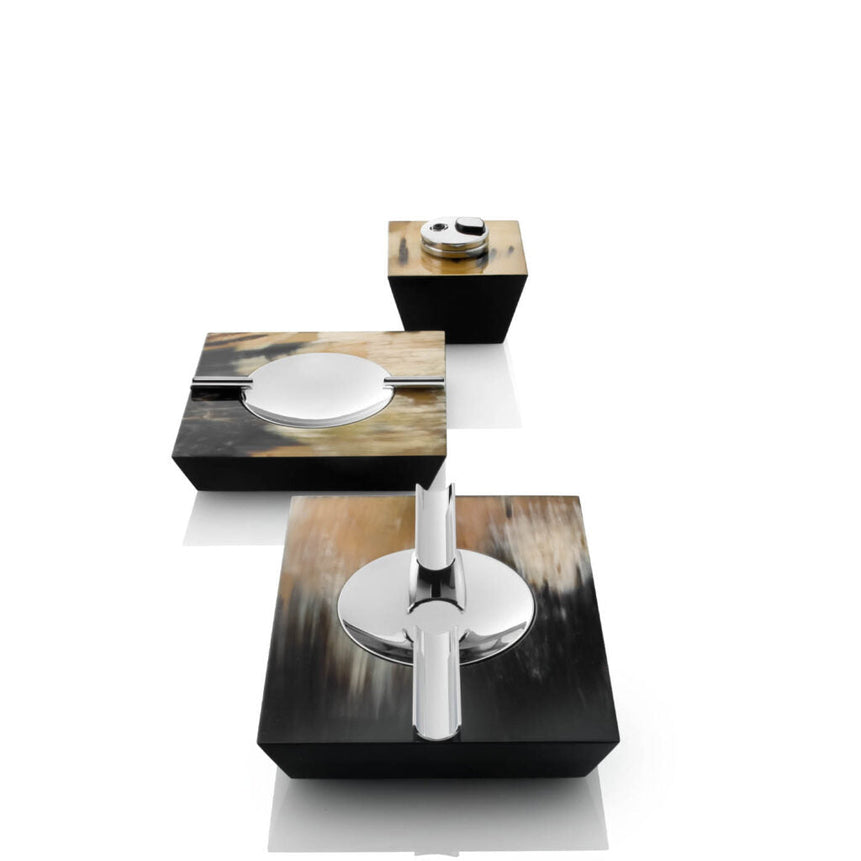 BACCO - Ash tray and lighter in dark horn, wood with lacquered black gloss finish and chromed brass. - LAZADO