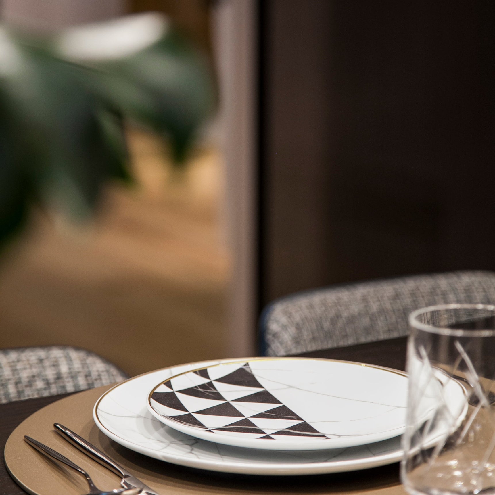 Carrara - Small Oval Platter - LAZADO