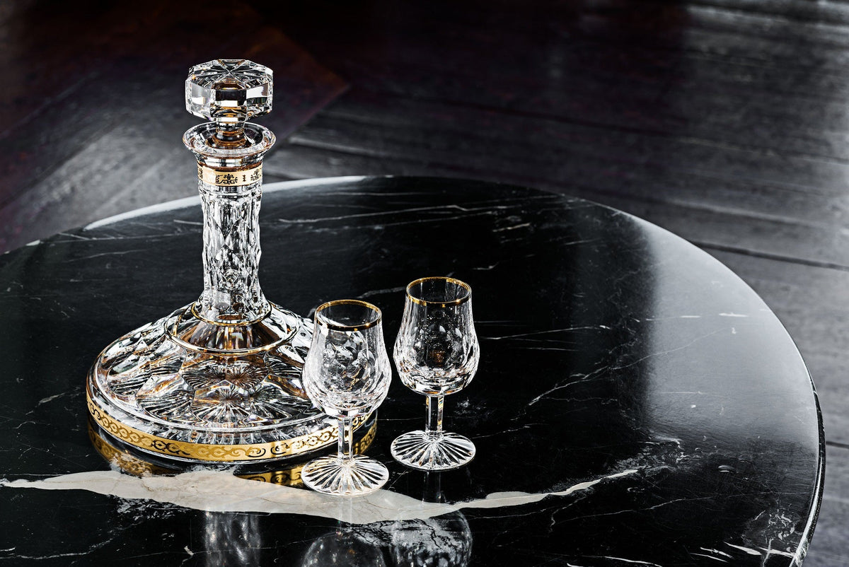 Case with bottle and 2 Cordials by Vista Alegre - Alternate Angle