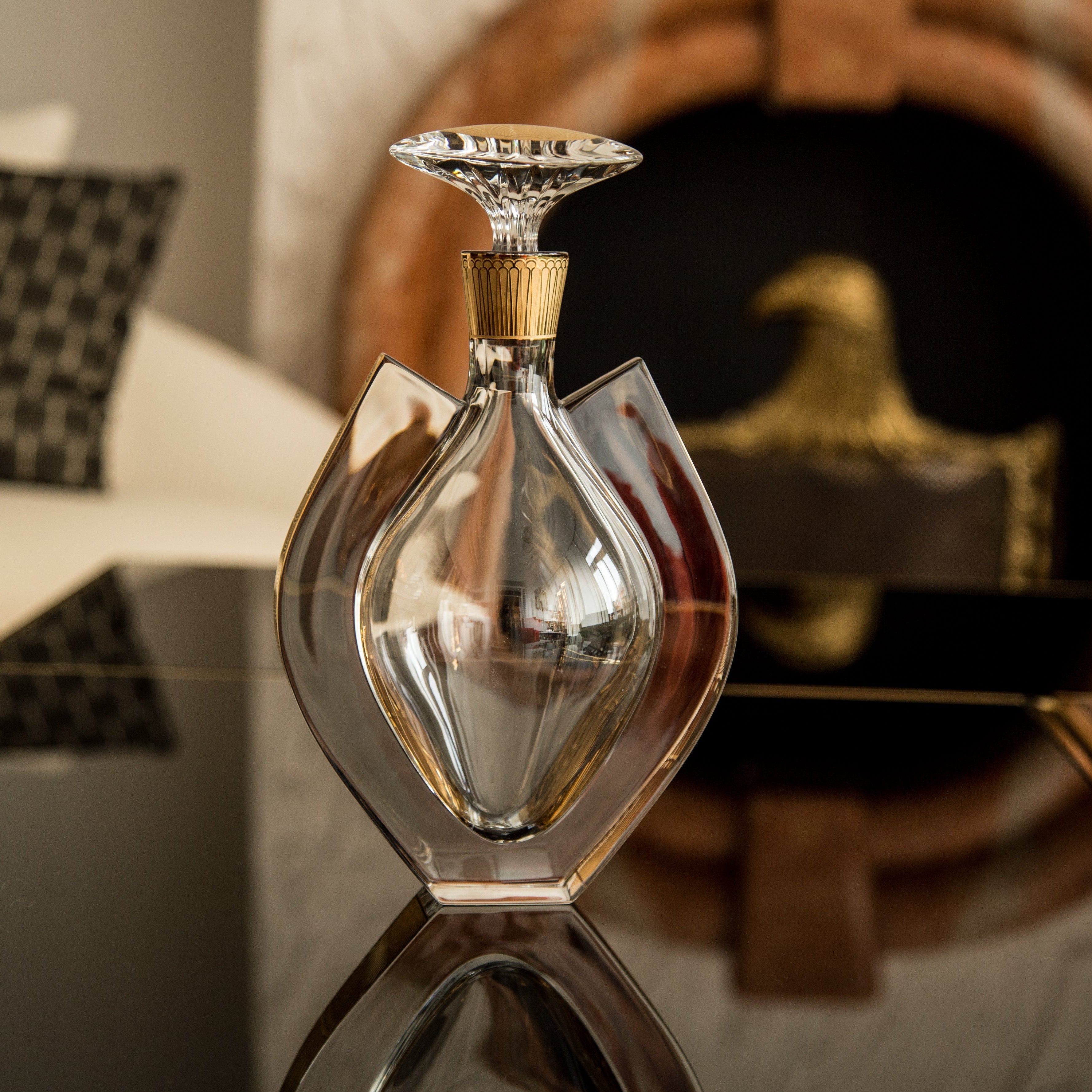 Case with bottle with Gold - LAZADO