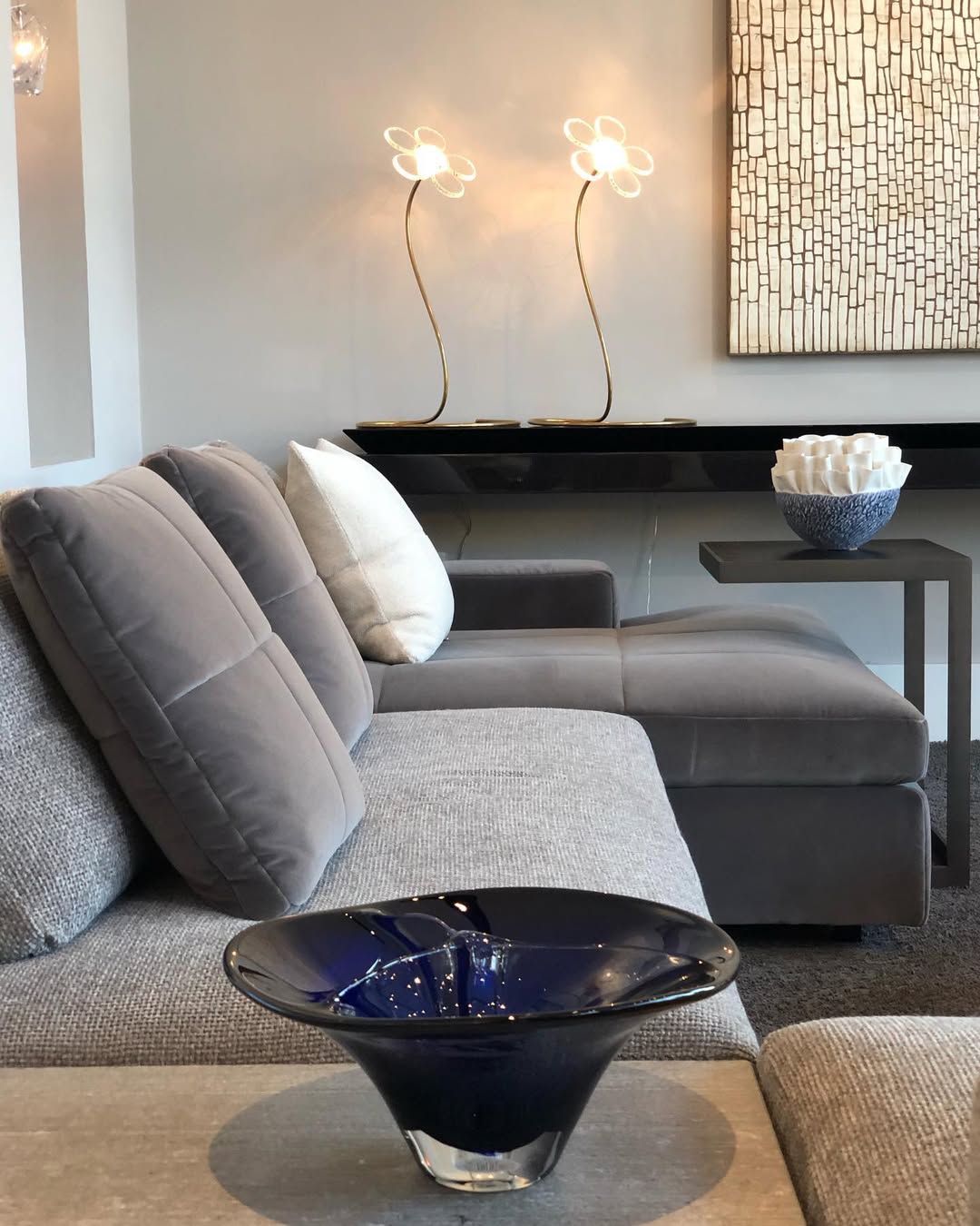 Blue unica - Centrepiece Trilogy by Vista Alegre - Close-up