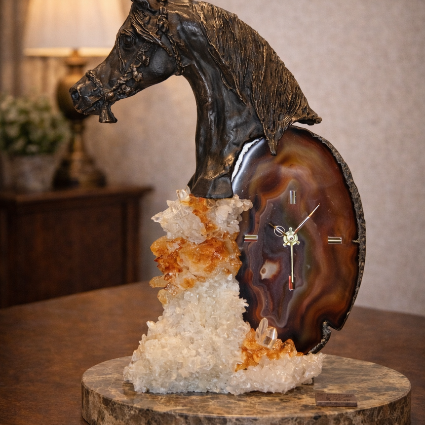 Horse Head - Horse sculptures and clock with precious stones