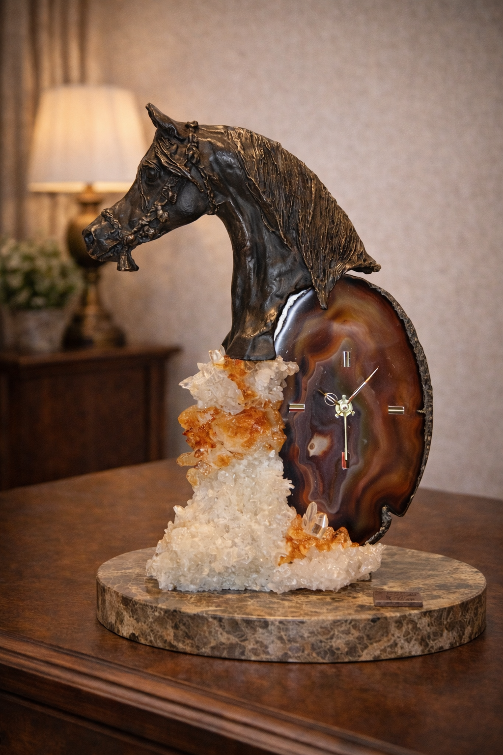 Horse Head - Horse sculptures and clock with precious stones