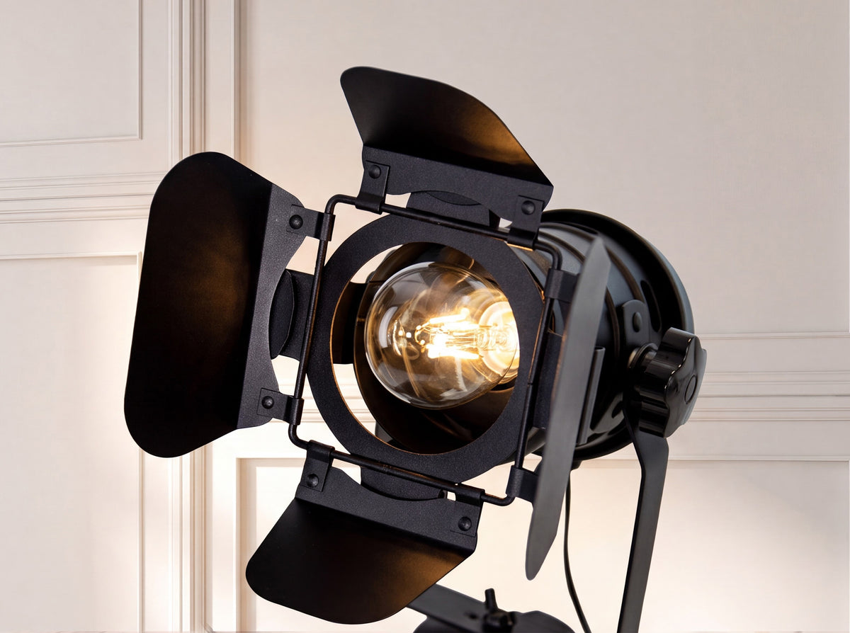 Floor lamp in black steel and walnut-coloured pine wood