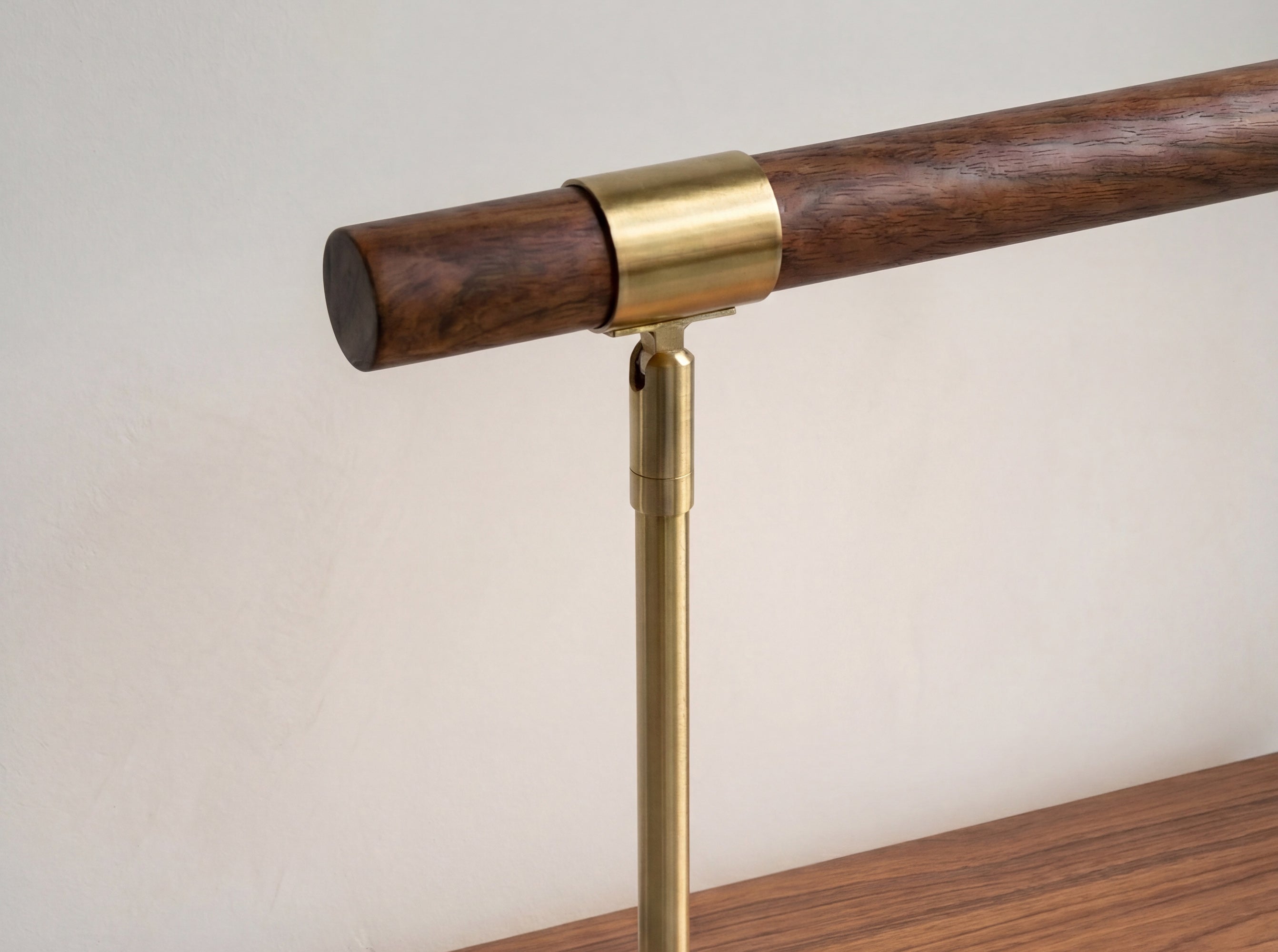 Table lamp in walnut-effect steel and polished gold steel
