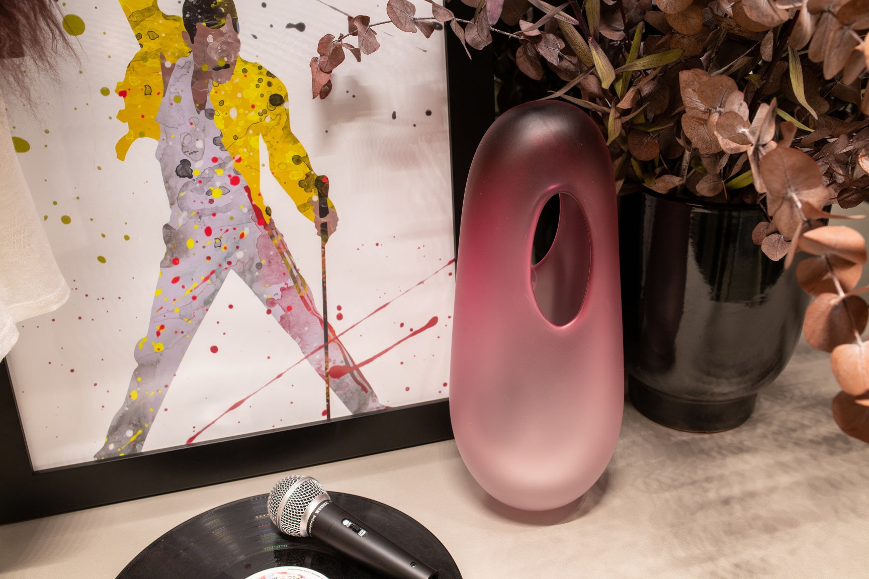 Large Vase Portal Pink Matte by Vista Alegre - Close-up