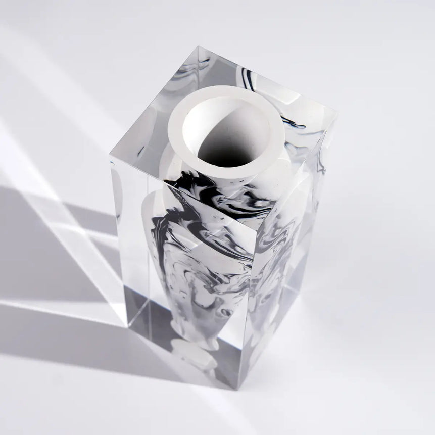 Fine-Neck Acrylic Vase – White Mottle
