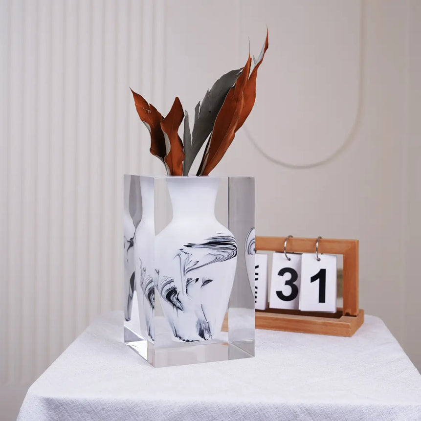 Wide-Chest Acrylic Vase – White Mottle
