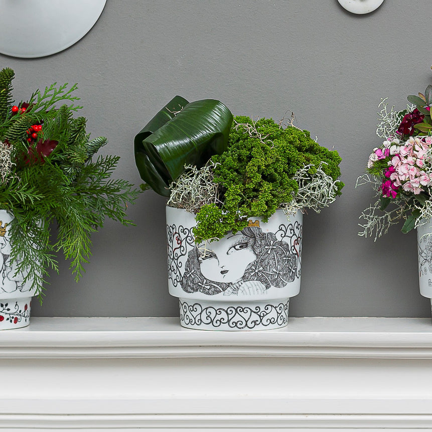 Rainhas de Portugal - Vase Rainha Ines de Castro - LAZADO