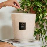 SANTAL VANILLE - 5WICK HEARTH CANDLE 3.5KG by VOLUSPA - Close-up
