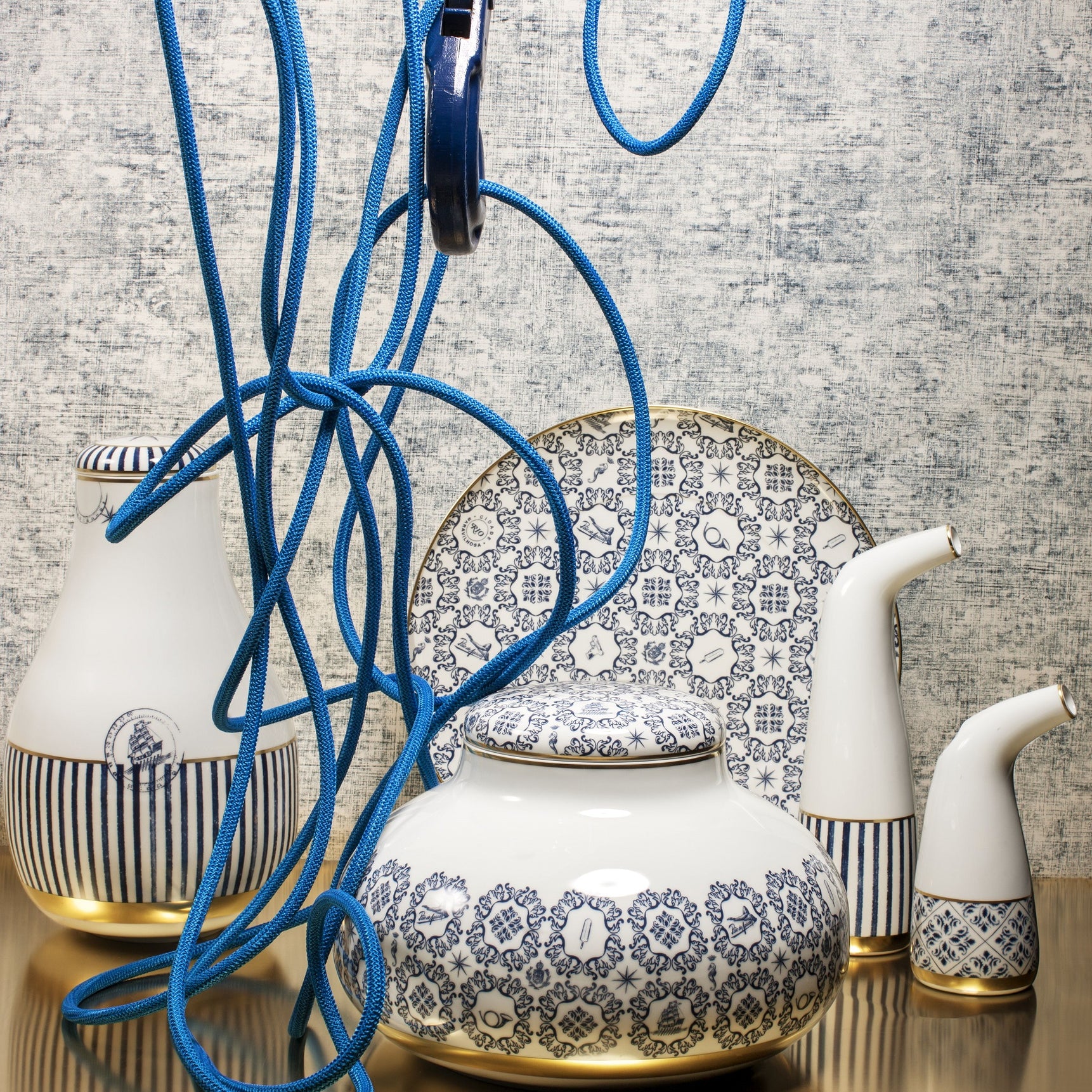 Transatlantica - Tall Pot with Lid - LAZADO