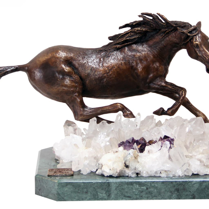 Trueno - Horse sculptures with precious stones - LAZADO