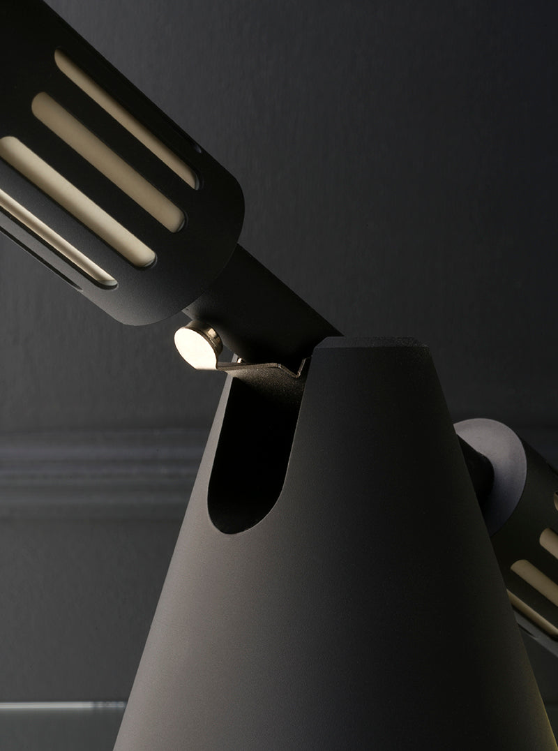 ناشر الرائحة - الميزان الأسود