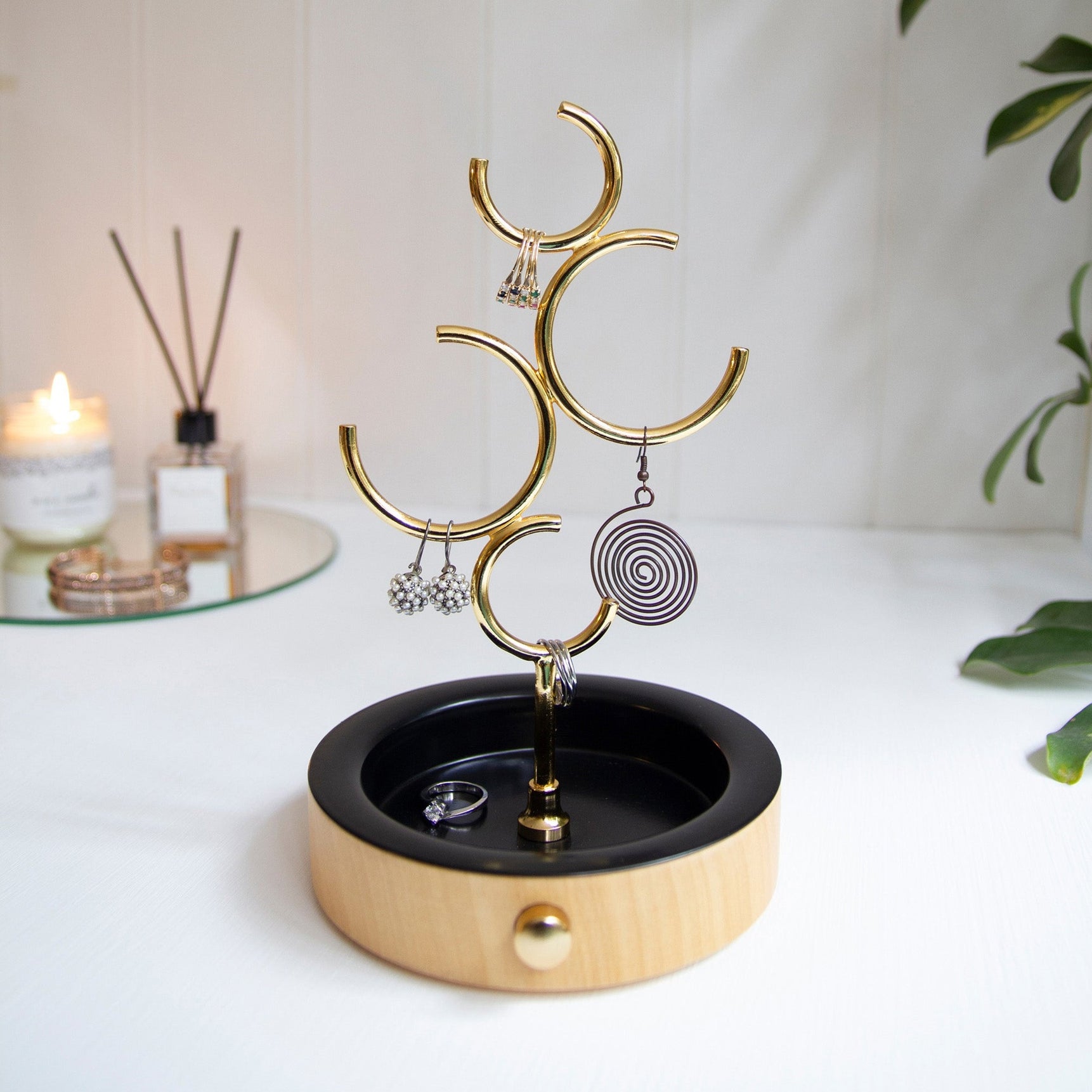 hoop jewelry holder black & gold hoop01 - LAZADO