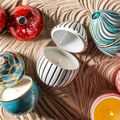 WHITE EGG WITH BLACK STRIPE