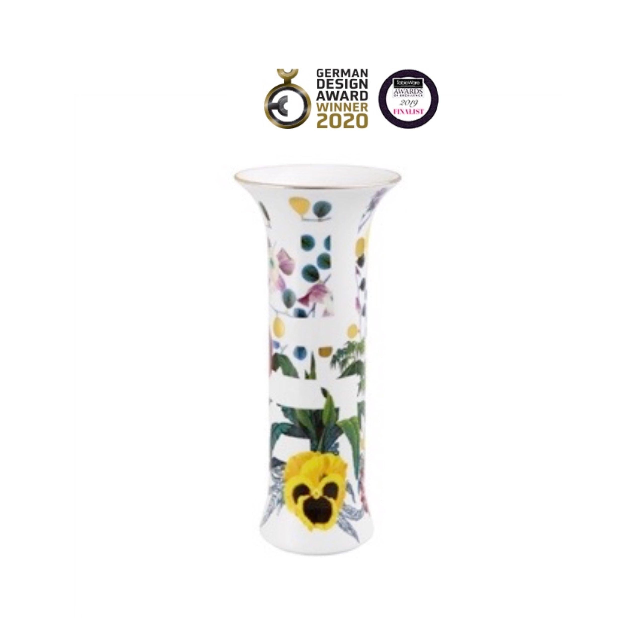 Vase Charleston by Vista Alegre - Close-up